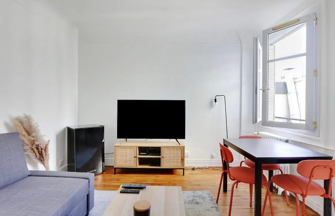 Appartement, Coeur Des Batignolles Montmartre Paříž Francie